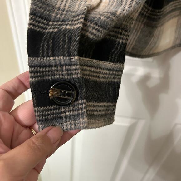 BB DAKOTA by STEVE MADDEN Plaid Flannel Boxy Shacket Size M - Picture 6 of 8